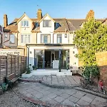 Pass The Keys Stunning 5 Bedroom Home Central Oxford